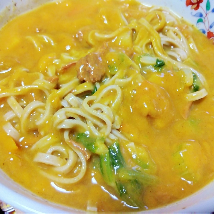 セロリ&キャベツ入りカレー蕎麦
